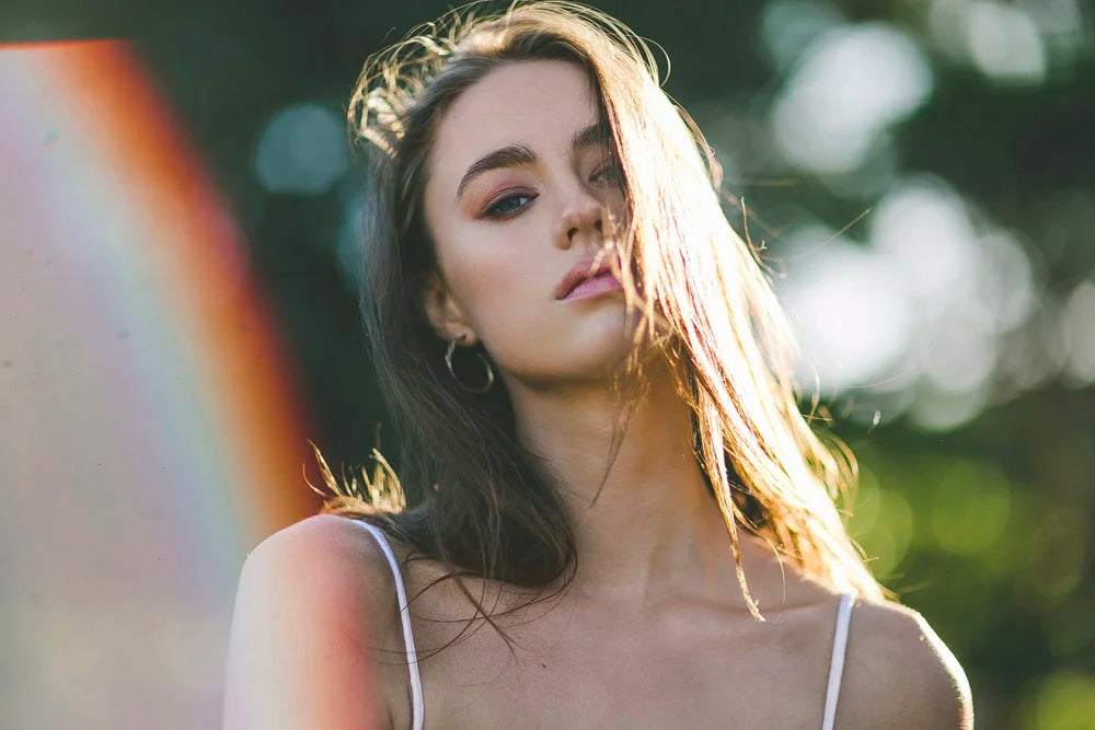 Natural light portrait shot on the Canon 85mm f1.2L II, photo 1
