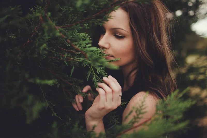 Portrait of Emma Sabjan in vintage clothing, photo 1