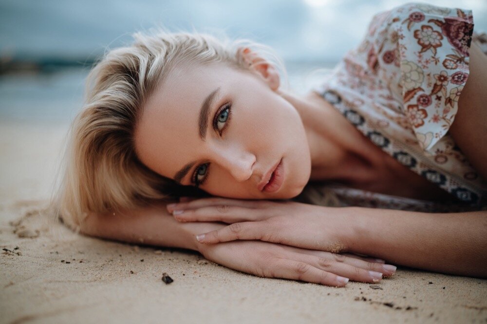 Blue hour beach portrait shot on the Sony A7III with the Zeiss 35mm f1.4, photo 1