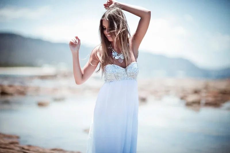 Fashion lookbook photo for the Suzi Rose collection, photo 1