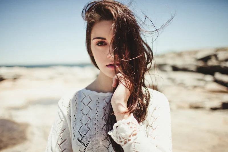 Portrait with tree roots in the ocean, photo 1