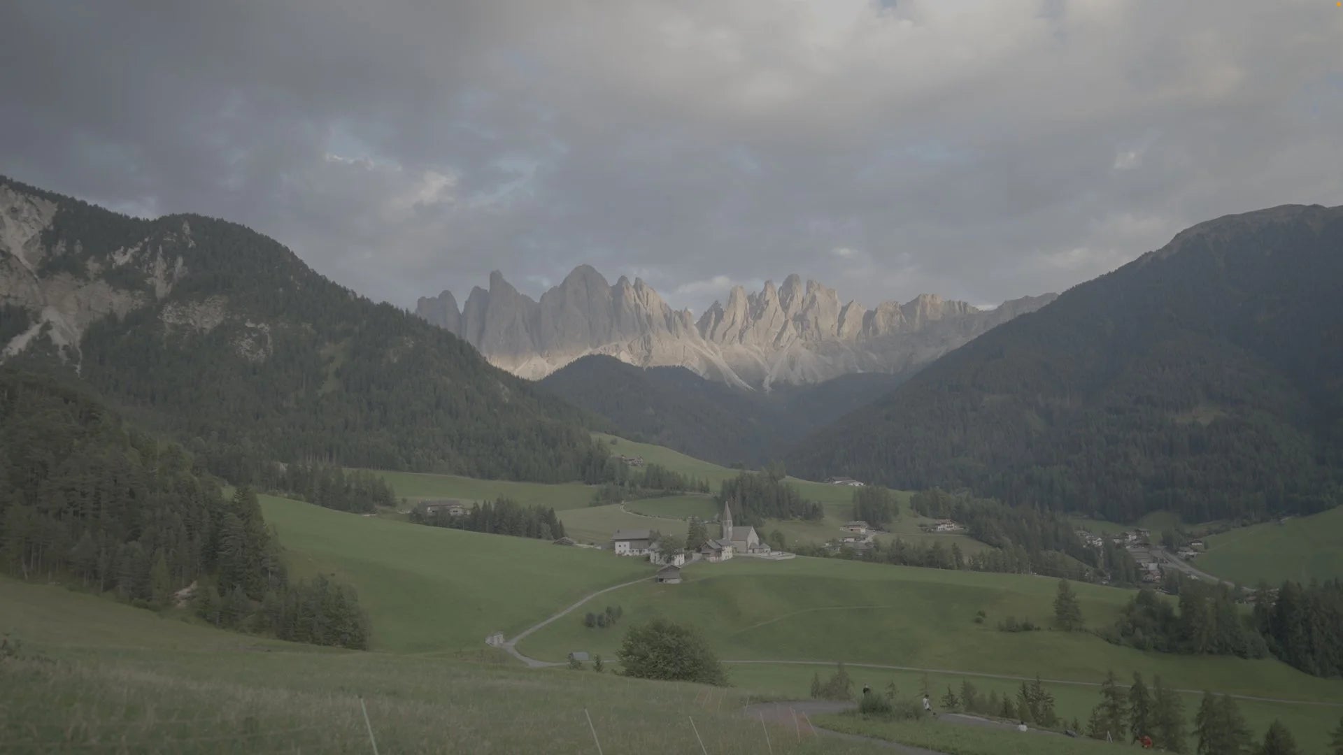 Julia’s LOG to Rec 709 Essentials: Lumetri Preset